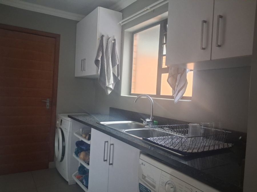 To Let 3 Bedroom Property for Rent in Somerton Estate Free State